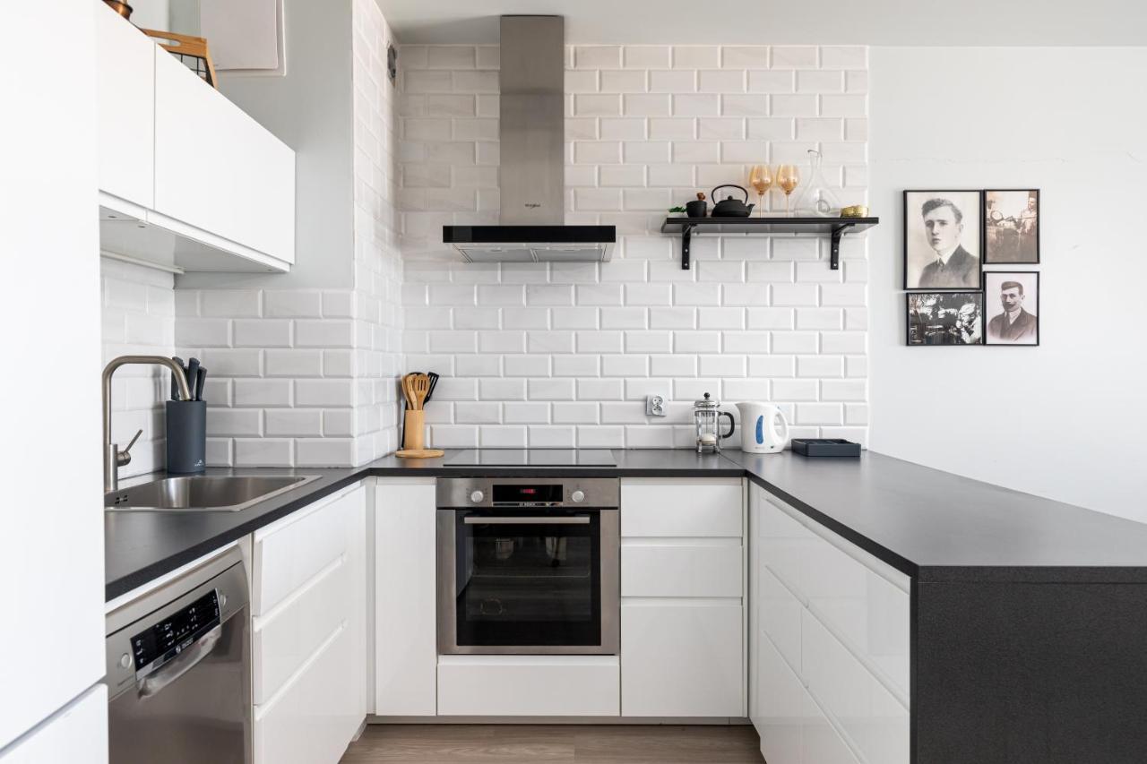 Owsiana 9 - Modern Designed Apartment With Balcony By Noclegi Renters Varsó Kültér fotó